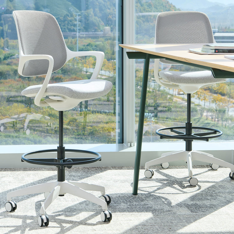 Chaise de bureau ergonomique Ă dossier bas Desky Evoque