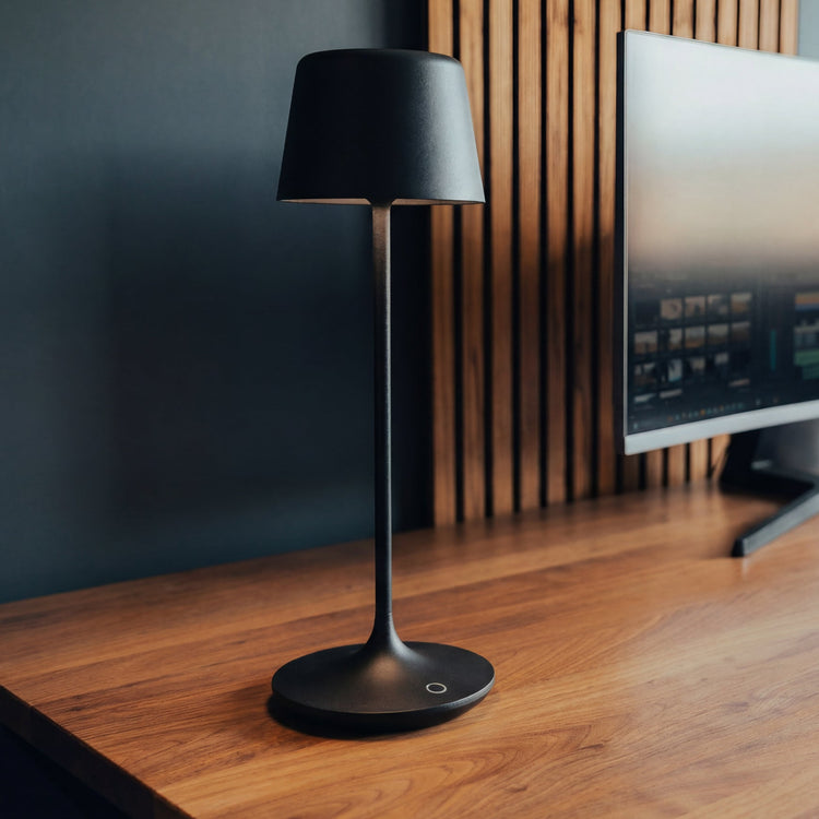 Desky Silhouette Cordless Desk Lamp