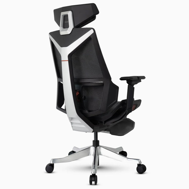 Desky Vanguard Gaming Chair