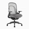 Ergonomiczny fotel biurowy Desky Pivot w kolorze szarym bez zagłówka